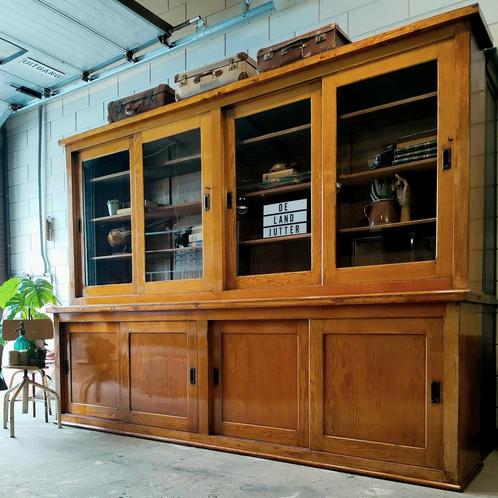 XXL Vintage/Industriële houten laboratoriumkast, buffetkast, Huis en Inrichting, Kasten | Buffetkasten, Zo goed als nieuw, 200 cm of meer