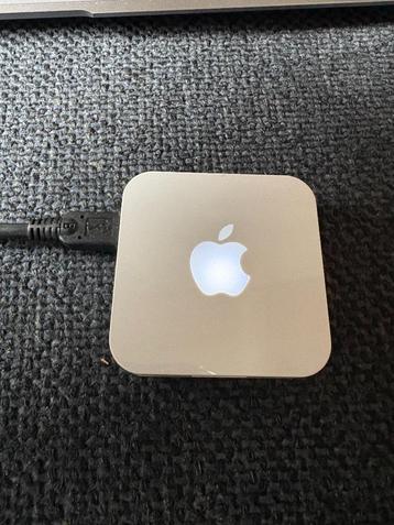 iHub 4 port high speed USB hub with USB cable verlicht logo. beschikbaar voor biedingen