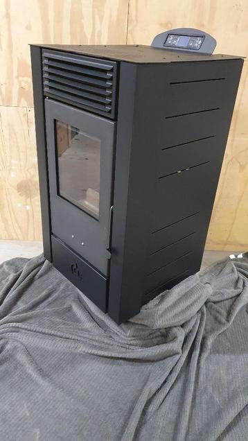 pellet kachel beschikbaar voor biedingen