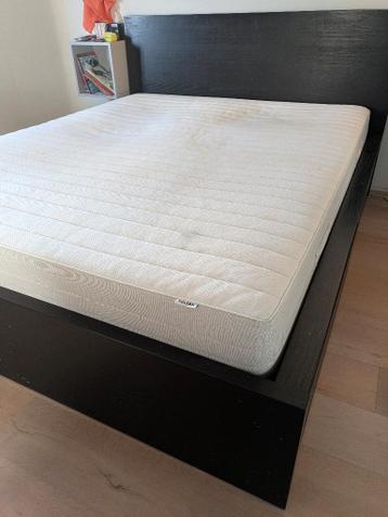 IKEA MALM bed met lades, incl matras & lattenbodem - afbeelding 1