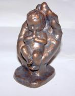 Sculptuur Baby op hand- Geert Kunen. Nieuwstaat., Ophalen of Verzenden