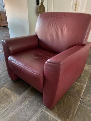 Te koop leren fauteuil beschikbaar voor biedingen