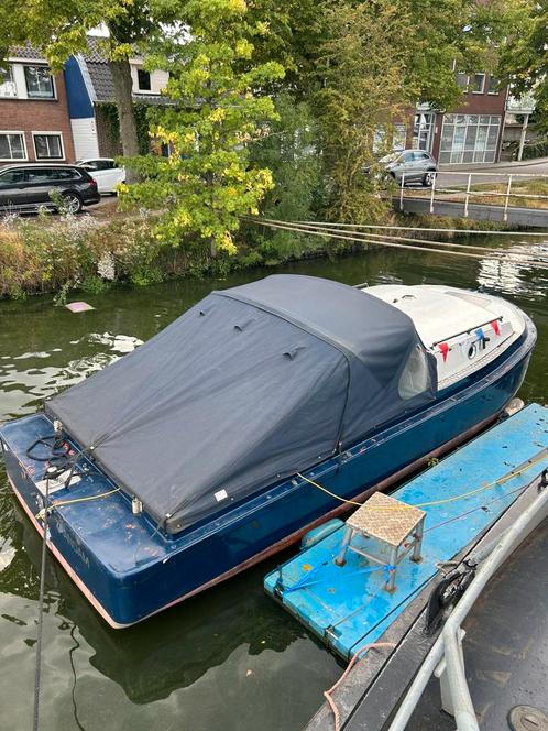 Sloep polyester met kajuit, Watersport en Boten, Sloepen, Zo goed als nieuw, 10 tot 30 pk, 6 meter of meer, Binnenboordmotor, Diesel