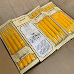 kaarsen geel in doos van 4 ; 40 dozen, Huis en Inrichting, Ophalen of Verzenden, Nieuw