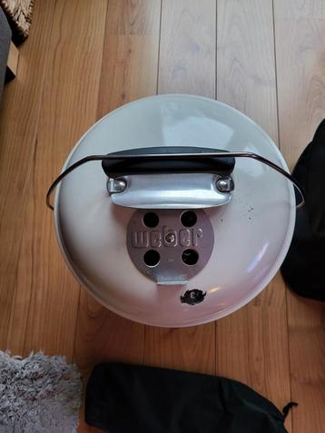 Zgan witte BBQ smokey Joe kleur wit rond 37 cm beschikbaar voor biedingen