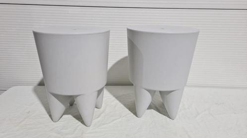 Bubu door Philippe Starck krukje of bijzettafel, lichtgrijs, Huis en Inrichting, Krukjes, Gebruikt, Overige materialen, Ophalen of Verzenden