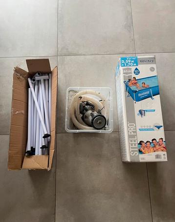 Bestway zwembad beschikbaar voor biedingen