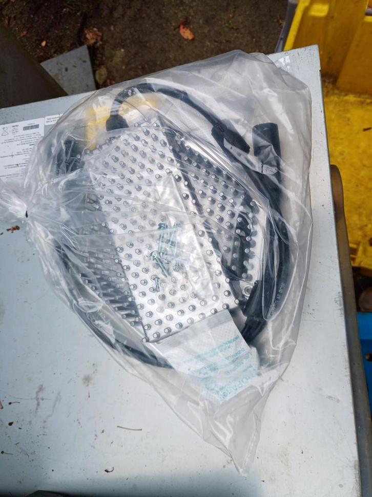 48V 8A voeding waterdicht, Hobby en Vrije tijd, Elektronica-componenten, Ophalen of Verzenden