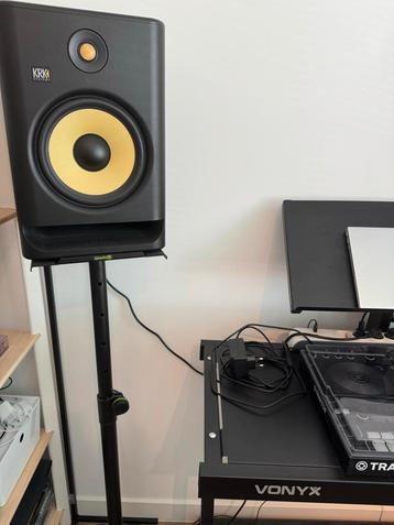 KRK Rokit RP8 G4 + Gravity Stands (Set) - Studio Monitors beschikbaar voor biedingen