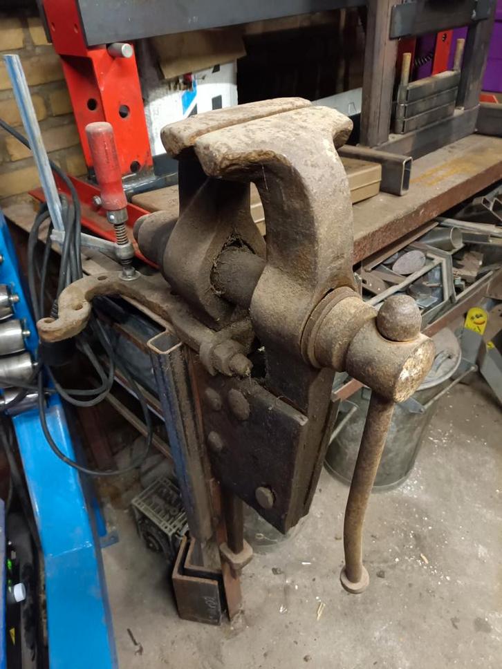 Staart Bankschroef aambeeld, Antiek en Kunst, Antiek | Gereedschap en Instrumenten, Ophalen