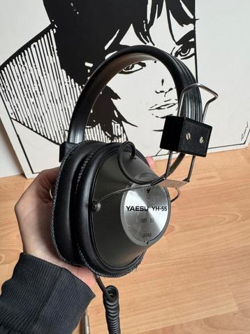 Yaesu YH-55 beschikbaar voor biedingen