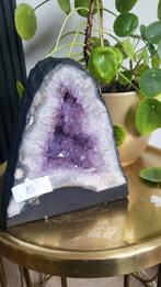 Prachtige amethist geode Brazilië, Verzamelen, Mineralen en Fossielen, Ophalen of Verzenden, Mineraal