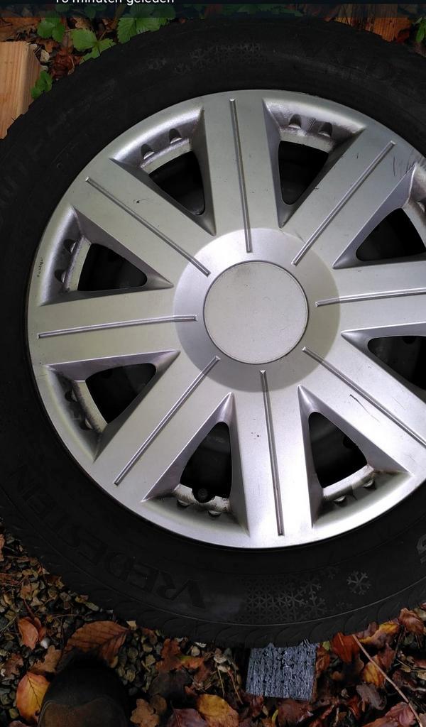 Winterbanden, Vredestein Snowtracks 175/65 R15, stalen velg., Auto diversen, Wieldoppen, Gebruikt, Ophalen