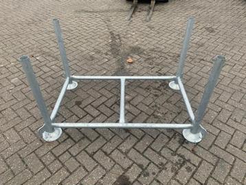 Nieuwe stapelpallets / stapelrek / opslagrek / stapelpallet beschikbaar voor biedingen