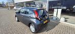 Toyota Aygo 1.0 VVT-i x-fun NLauto | dealeronderhouden, Voorwielaandrijving, Gebruikt, Euro 6, Met garantie (alle)