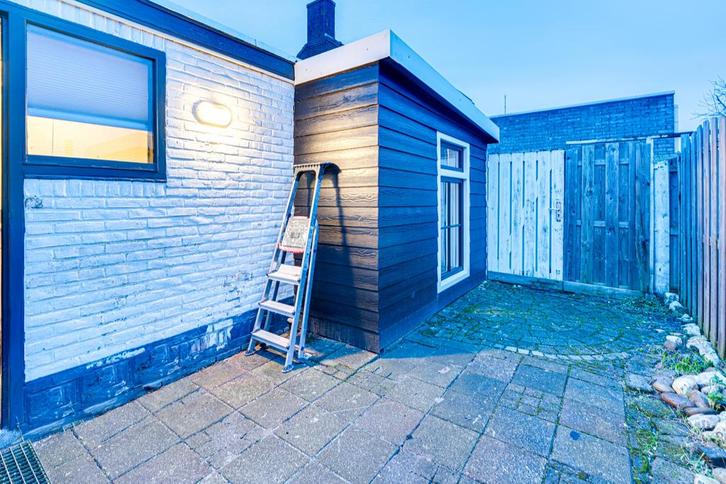Studio 800 all in 1 person, Huizen en Kamers, Kamers te huur