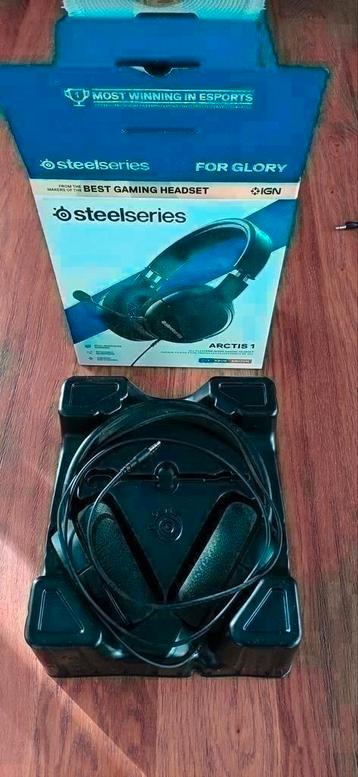 Steel serie arctis1 headset  beschikbaar voor biedingen