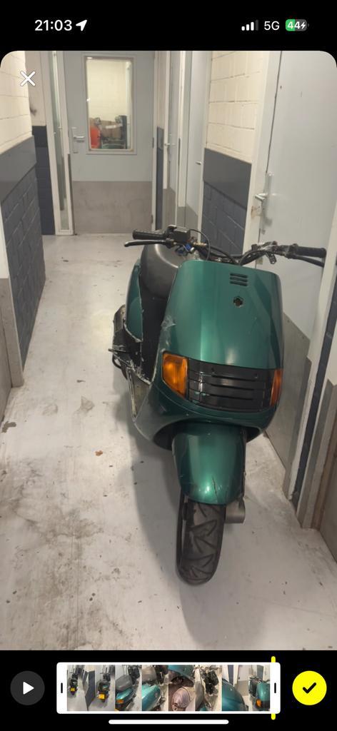 Piaggio skr 172, Fietsen en Brommers, Scooters | Piaggio, Zo goed als nieuw, Overige modellen, Tweetakt, Ophalen of Verzenden