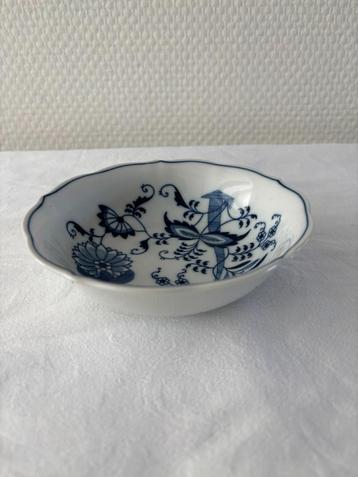 Blue Danube dessertschaaltje. beschikbaar voor biedingen