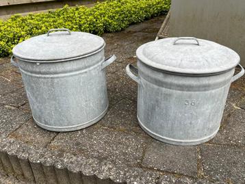 Zinken wasteil met deksel 2 stuks beschikbaar voor biedingen