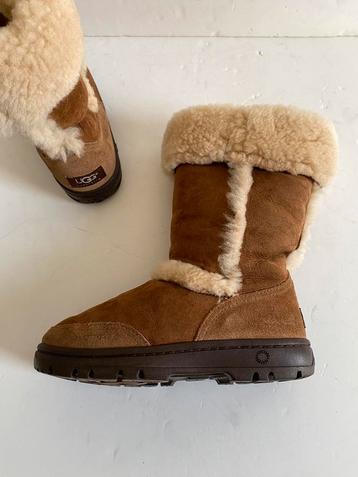 J550 UGG Uggs maat 5=38 leren lage laarsjes boots leer bont beschikbaar voor biedingen