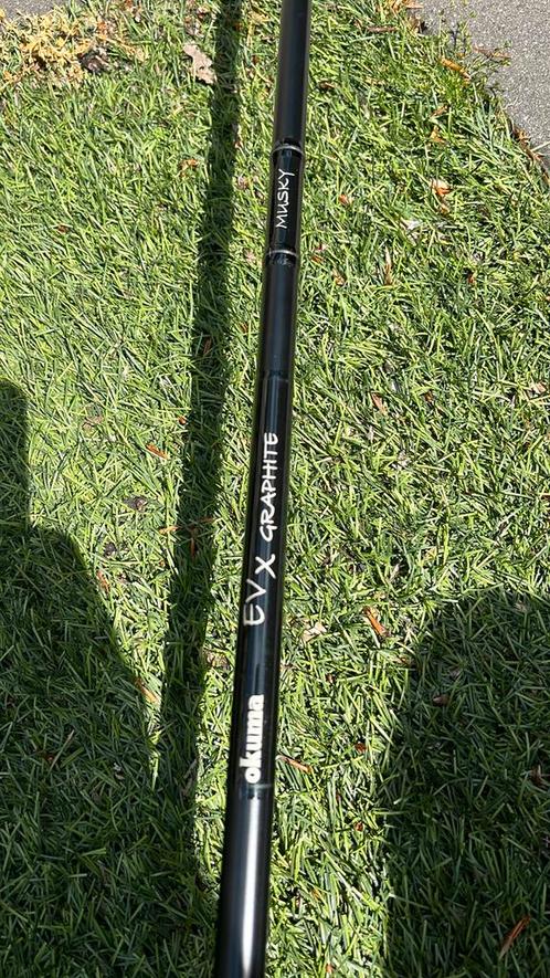 Okuma EVX Graphite Musky, Watersport en Boten, Hengelsport | Roofvissen, Zo goed als nieuw, Werphengel, Ophalen