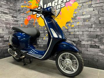 Vespa Primavera bromscooter Nieuw E5 