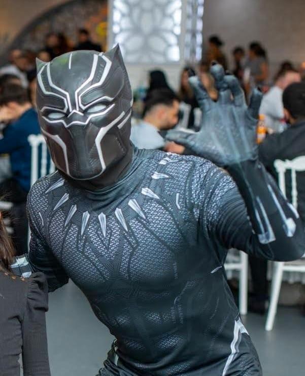 Black Panther - huren / Kinderfeestjes/ Verjaardag/ Evenemen, Hobby en Vrije tijd, Feestartikelen, Ophalen of Verzenden