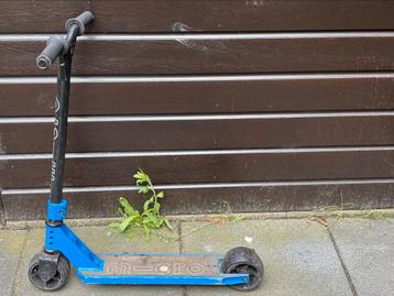 Micro stunt step blauw beschikbaar voor biedingen