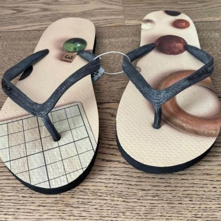 Teenslippers – Maat 36/37 – Nieuw!, Kleding | Dames, Schoenen, Nieuw, Slippers, Overige kleuren, Ophalen of Verzenden