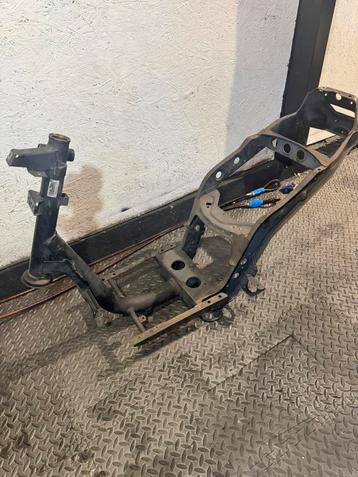 Piaggio zip 125cc motor frame m25 duits a1 beschikbaar voor biedingen
