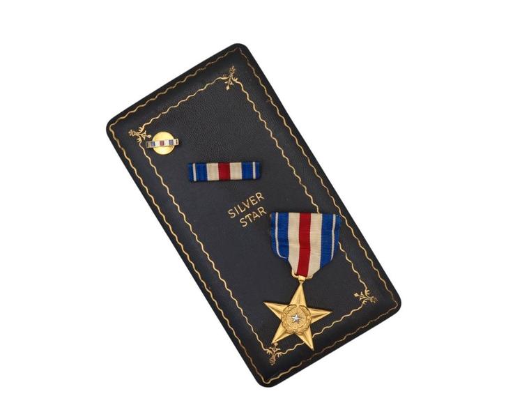 US WWII Cased Slot Brooch Silver Star Medal, Verzamelen, Militaria | Tweede Wereldoorlog, Landmacht, Lintje, Medaille of Wings