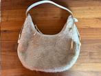 Bulaggi Roomwitte/beige  Handtas met Fluffy Details, Sieraden, Tassen en Uiterlijk, Tassen | Damestassen, Ophalen of Verzenden