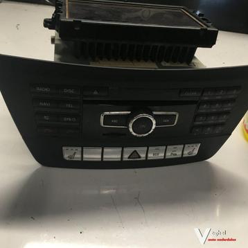Mercedes C204 coupe 1.8 2014 wagennr 2500106 Radio Navigatie beschikbaar voor biedingen