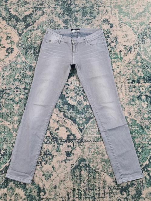 Maison Scotch and Soda Bedouin Blue W30 L32 WMN Tulsi3032, Kleding | Dames, Spijkerbroeken en Jeans, Zo goed als nieuw, W30 - W32 (confectie 38/40)