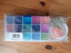 Kralen set met schaartje, kemmetjes en elastiek, Ophalen of Verzenden, Nieuw, Kraal