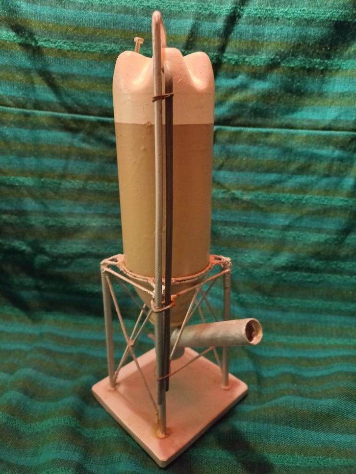 Krachtvoersilo, Hobby en Vrije tijd, Overige Hobby en Vrije tijd, Zo goed als nieuw, Verzenden