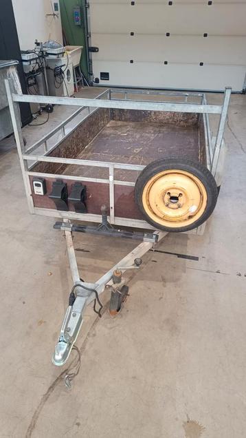 Aanhanger te huur, aanhangwagen verhuur, huren bak wagen beschikbaar voor biedingen