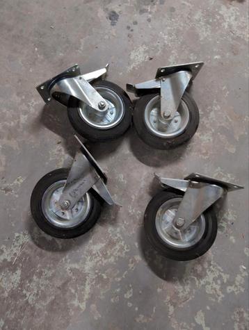Set van 4 geremde zwenkwielen - 200mm, 180kg draagkracht beschikbaar voor biedingen