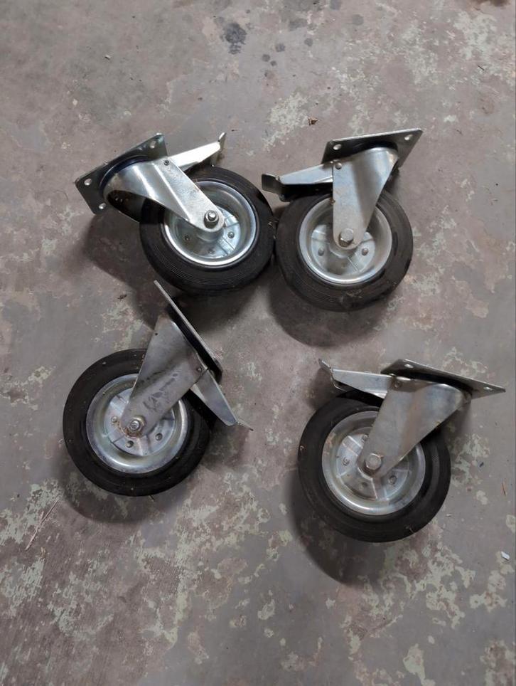 Set van 4 geremde zwenkwielen - 200mm, 180kg draagkracht, Doe-het-zelf en Verbouw, Zwenkwielen, Gebruikt, Ophalen of Verzenden
