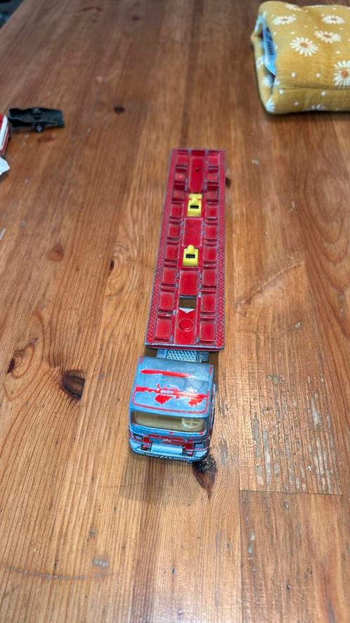 Majorette Renault vrachtauto + oplegger 1:60, Hobby en Vrije tijd, Modelauto's | Overige schalen, Gebruikt, Bus of Vrachtwagen