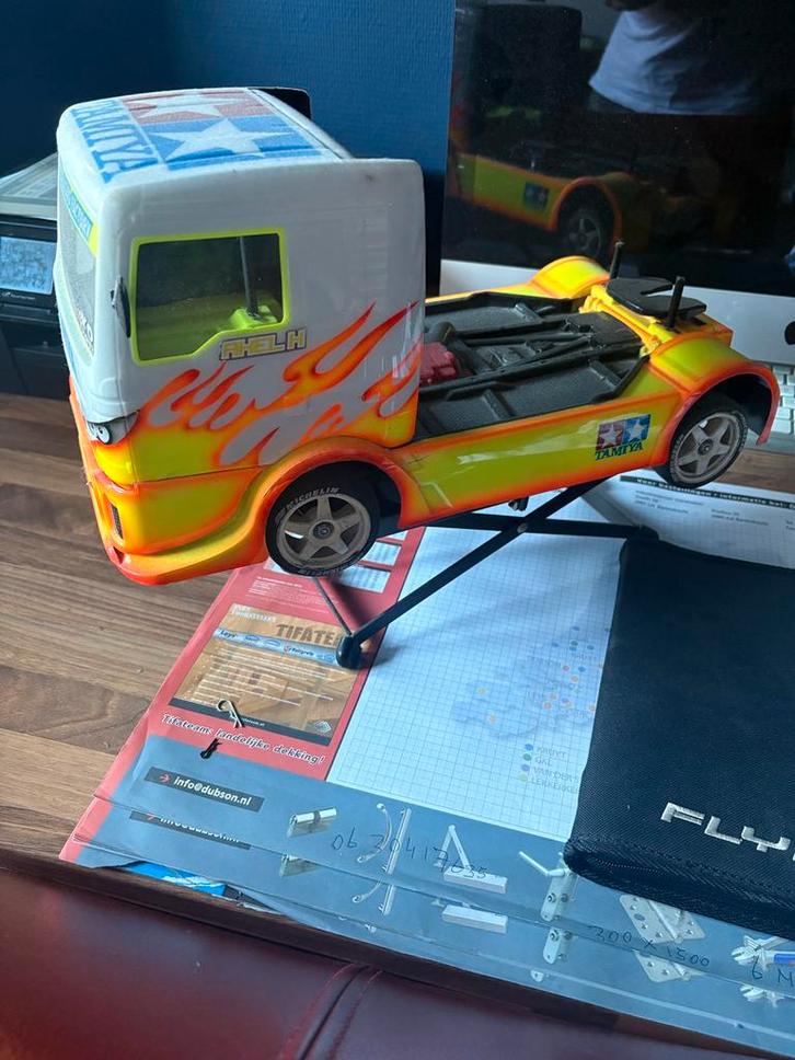 Tamiya Truck RC Auto - Aangepast, Hobby en Vrije tijd, Modelbouw | Auto's en Voertuigen, Gebruikt, Truck, 1:32 tot 1:50, Tamiya
