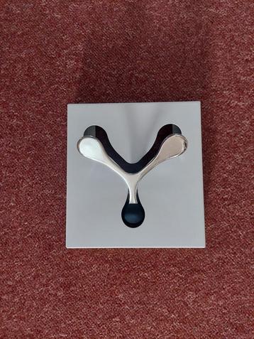 Design Kapstok Wit/Chroom - 16,5x18cm beschikbaar voor biedingen