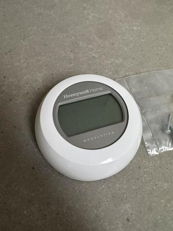 Honywell Home regulerende thermostaat beschikbaar voor biedingen