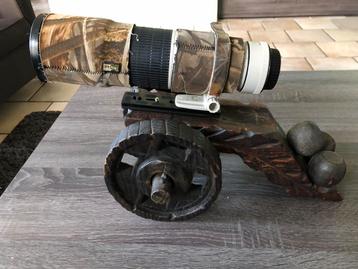 Canon EF 300mm f/4.0L IS USM beschikbaar voor biedingen