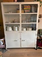 Wit stalen vitrinekast, Huis en Inrichting, Kasten | Vitrinekasten, Ophalen, 50 tot 100 cm, Glas, 150 tot 200 cm