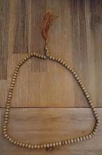 Houten kralenketting met kwastje, Beige, Ophalen of Verzenden, Zo goed als nieuw, Overige materialen