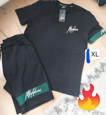 Laatste Male lions zomersetje maat xl beschikbaar voor biedingen