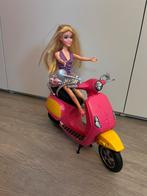 Barbiepop met scooter, Ophalen, Zo goed als nieuw