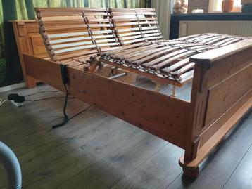 Grenen bed 180x200 los gratis. Samen met Lattenbodems €40. beschikbaar voor biedingen